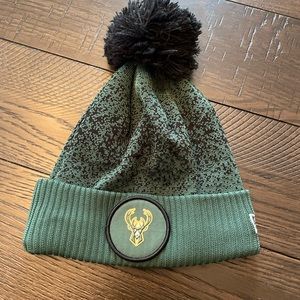 Milwaukee bucks winter hat